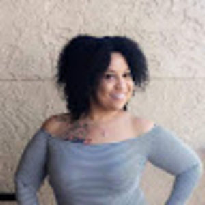 Meet your Posher, Sabrina at hourglass